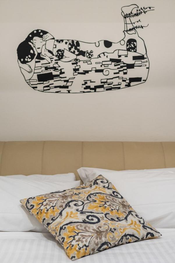 Art Gallery Apartment In Florence - Hosted By Sweetstay Екстер'єр фото